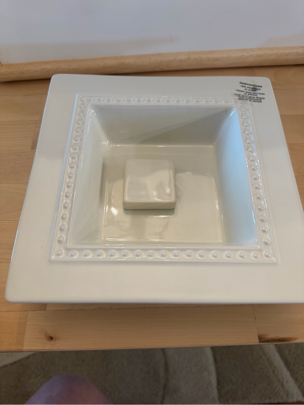 Nora Fleming pearl dot square napkin holder retired